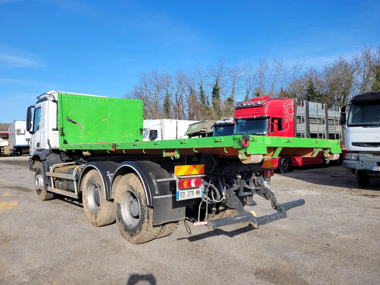 Camião de caixa aberta/ Plataforma MERCEDES AROCS 2640   6X4: foto 7