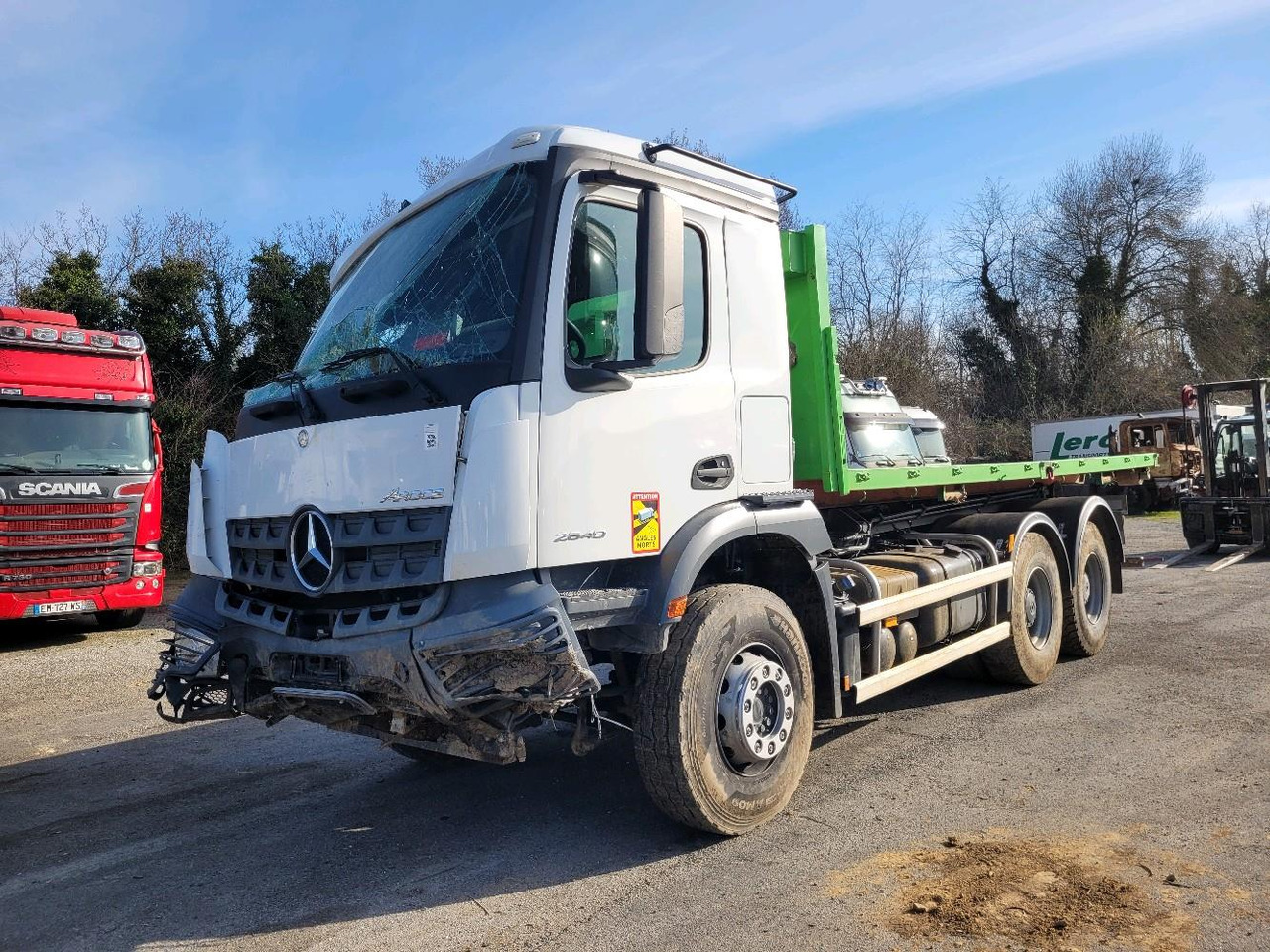 Camião de caixa aberta/ Plataforma MERCEDES AROCS 2640   6X4: foto 9