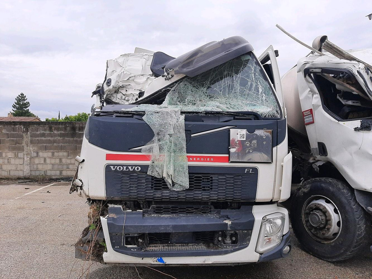 VOLVO FL 280 CITERNE - Caminhão tanque: foto 2 VOLVO FL 280 CITERNE - Caminhão tanque: foto 2