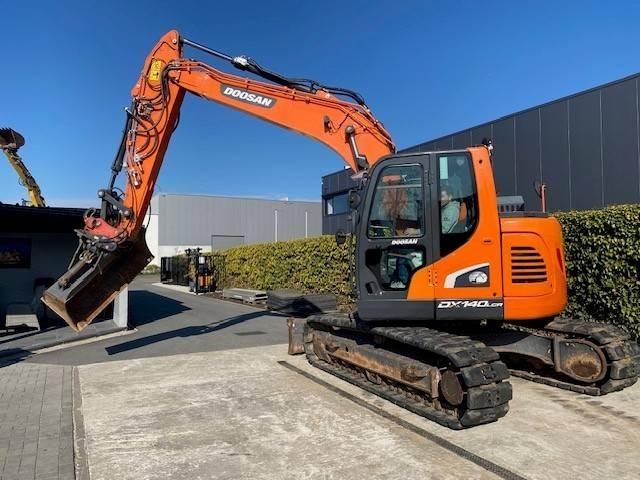 Doosan DX140 LCR-5 - Escavadora de rastos: foto 1 Doosan DX140 LCR-5 - Escavadora de rastos: foto 1