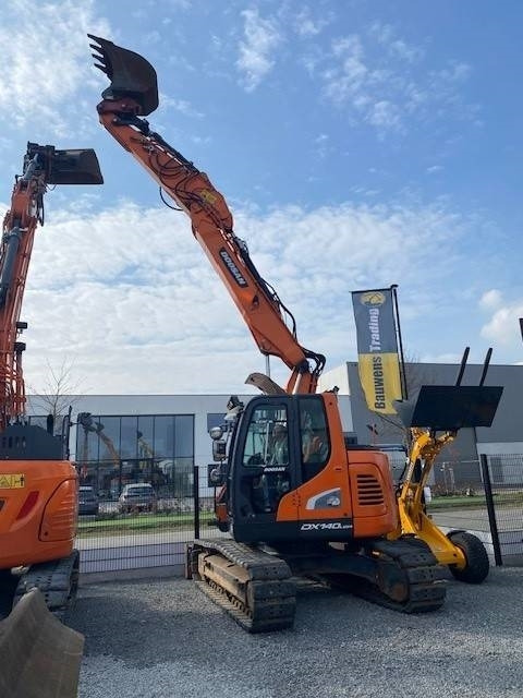 Doosan DX140 LCR-5 - Escavadora de rastos: foto 3 Doosan DX140 LCR-5 - Escavadora de rastos: foto 3