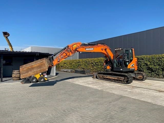 Doosan DX140 LCR-5 - Escavadora de rastos: foto 4 Doosan DX140 LCR-5 - Escavadora de rastos: foto 4