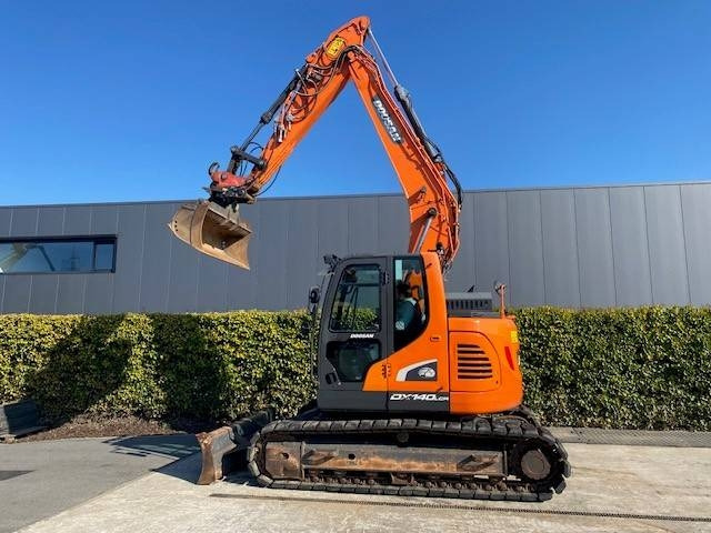 Doosan DX140 LCR-5 - Escavadora de rastos: foto 1 Doosan DX140 LCR-5 - Escavadora de rastos: foto 1