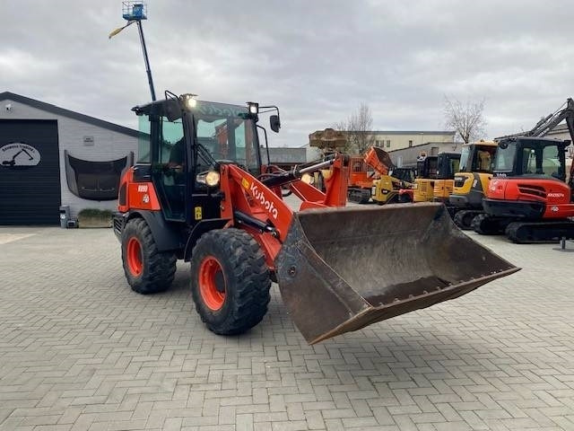 Kubota R 090 - Pá carregadora de rodas: foto 5 Kubota R 090 - Pá carregadora de rodas: foto 5
