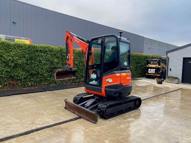 Kubota U 27-4 - Mini escavadeira: foto 4 Kubota U 27-4 - Mini escavadeira: foto 4