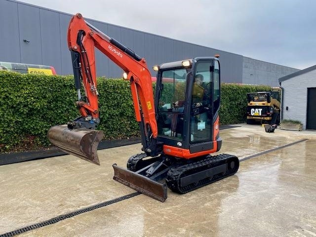 Kubota U 27-4 - Mini escavadeira: foto 3 Kubota U 27-4 - Mini escavadeira: foto 3