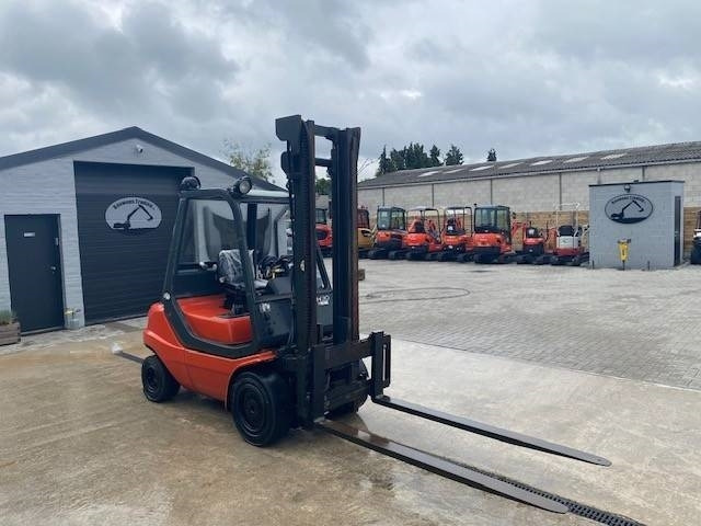 Linde H 30 D-03 - Empilhadeira a diesel: foto 4 Linde H 30 D-03 - Empilhadeira a diesel: foto 4