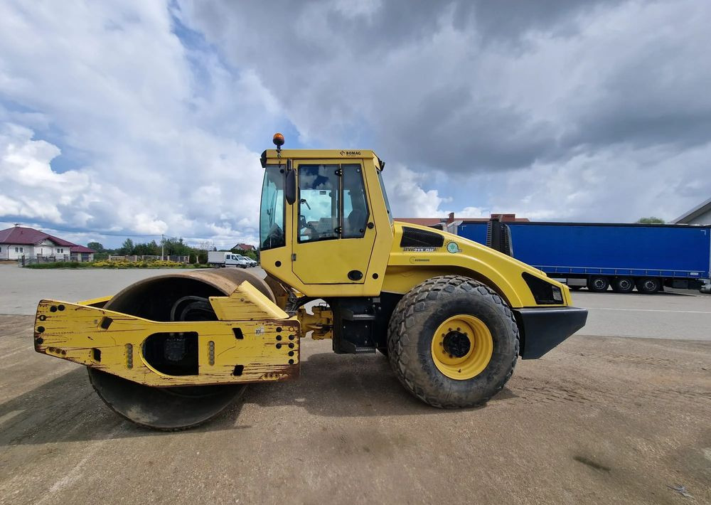 Bomag Bw 213 DH-4 - Rolo: foto 4 Bomag Bw 213 DH-4 - Rolo: foto 4