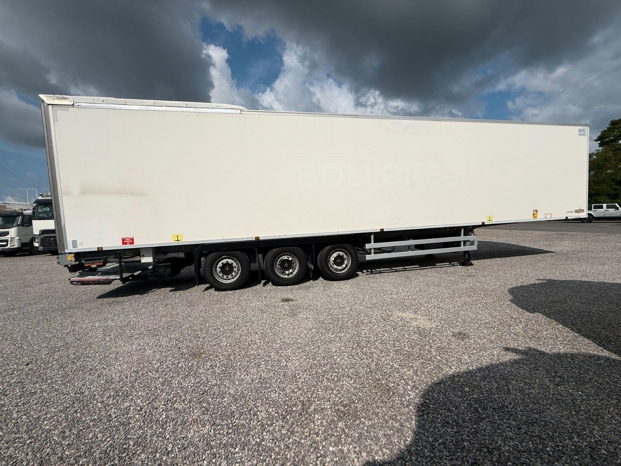Chereau THERMO KING SLXe DIESEL/ELECTRIC SAF - Semi-reboque frigorífico: foto 4 Chereau THERMO KING SLXe DIESEL/ELECTRIC SAF - Semi-reboque frigorífico: foto 4