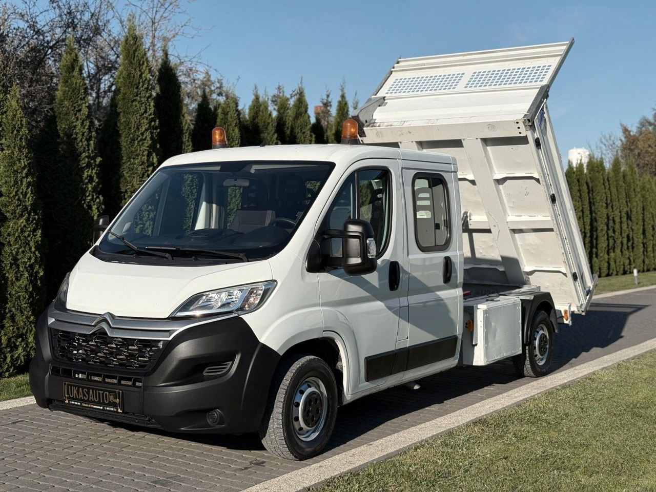 Citroën JUMPER TIPPER DIESEL POMP - Carrinha basculante: foto 1 Citroën JUMPER TIPPER DIESEL POMP - Carrinha basculante: foto 1