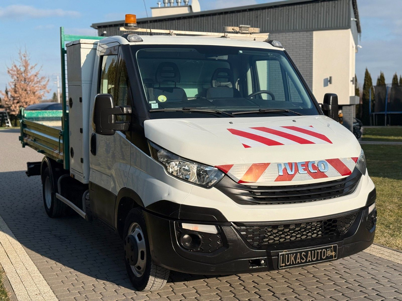 Iveco 35C16 TIPPER TOOL BOX - Carrinha basculante: foto 4 Iveco 35C16 TIPPER TOOL BOX - Carrinha basculante: foto 4
