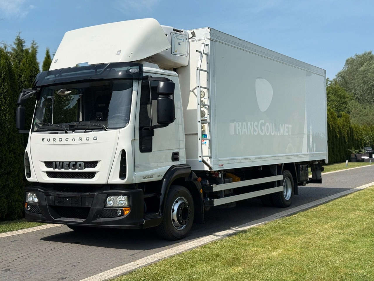 Iveco EUROCARGO 12T E22 CARRIER SUPRA 850 MT - Camião frigorífico: foto 1 Iveco EUROCARGO 12T E22 CARRIER SUPRA 850 MT - Camião frigorífico: foto 1