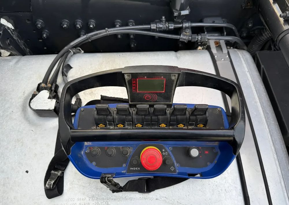 Camião basculante Iveco STRALIS 330 / 4x2 / FASSI F135 / WYWROTKA: foto 21