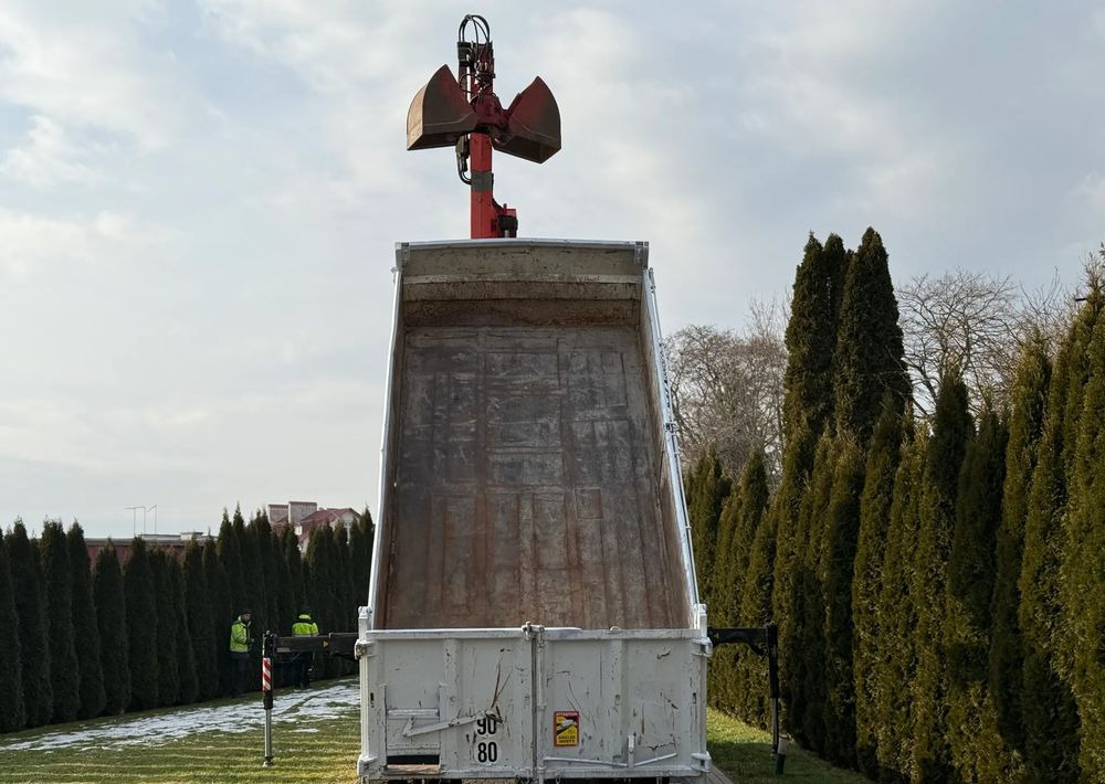 Camião basculante Iveco STRALIS 330 / 4x2 / FASSI F135 / WYWROTKA: foto 16