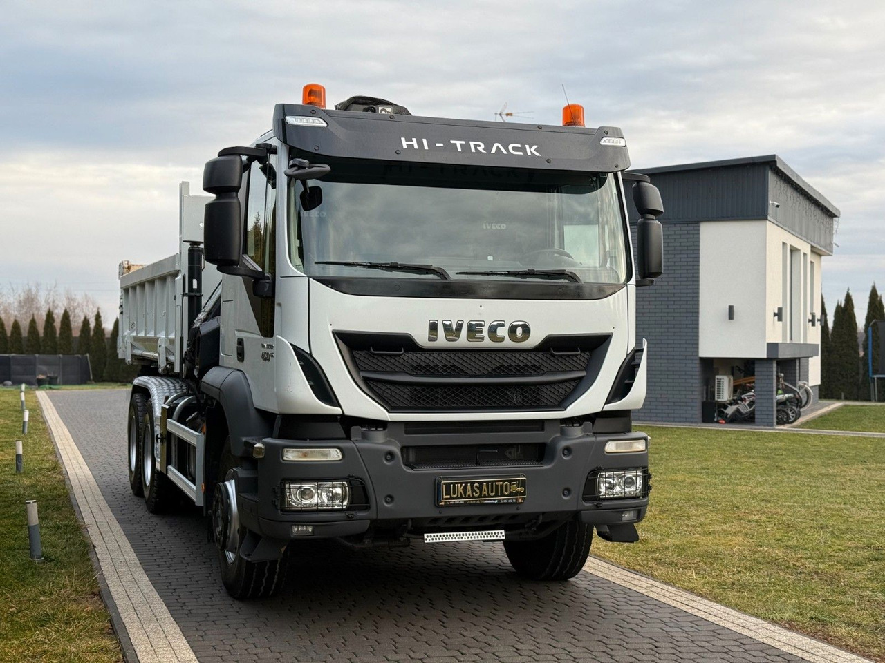 Iveco TRAKKER 450 6X4 DOUBLE HYDRO-BOARD HIAB - Camião basculante: foto 3 Iveco TRAKKER 450 6X4 DOUBLE HYDRO-BOARD HIAB - Camião basculante: foto 3