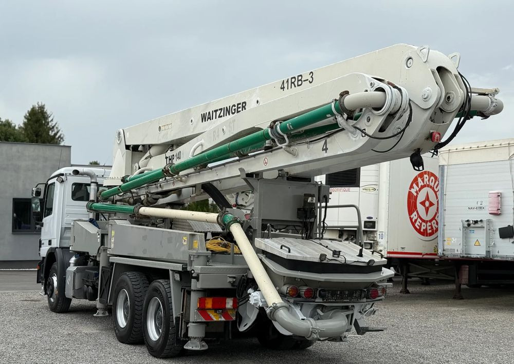 Mercedes-Benz ACTROS 2636 6X4 36 M WAITZINGER - Autobomba de betão: foto 5 Mercedes-Benz ACTROS 2636 6X4 36 M WAITZINGER - Autobomba de betão: foto 5