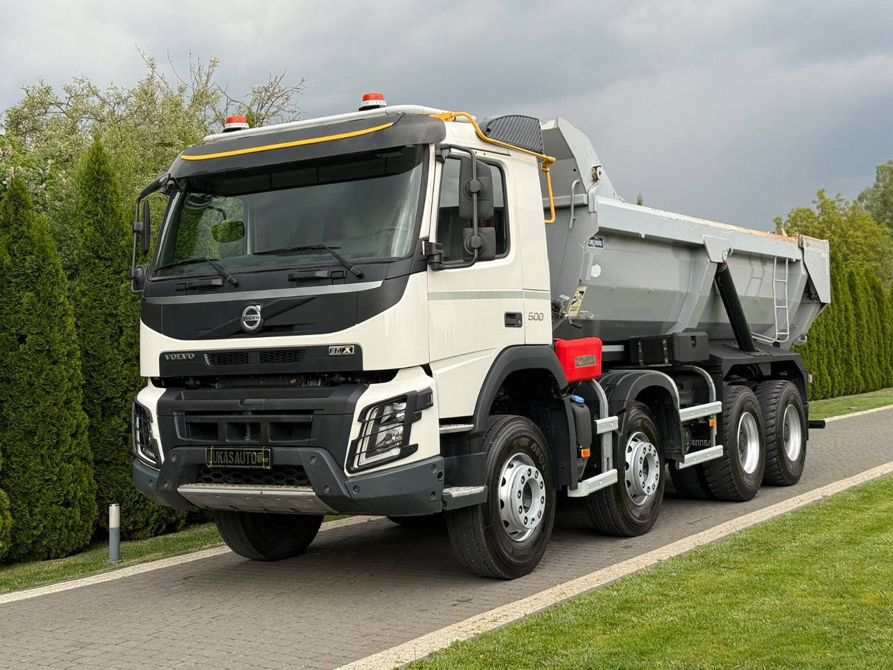 Volvo FMX 500 8X4 RETARDER - Camião basculante: foto 4 Volvo FMX 500 8X4 RETARDER - Camião basculante: foto 4