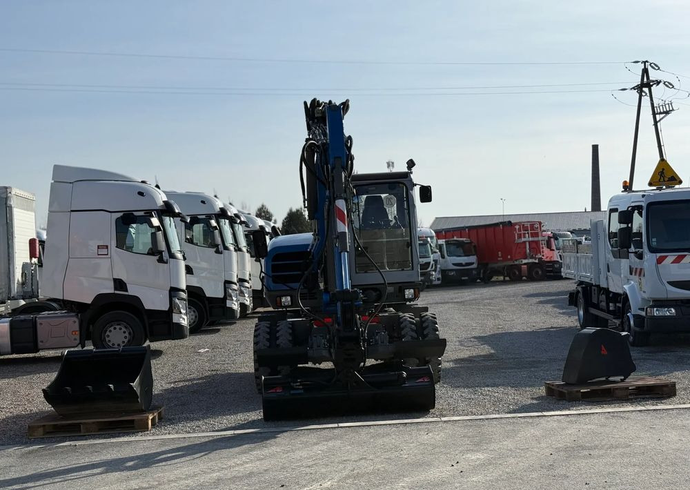 Wacker Neuson 9503-2 TRZY ŁYŻKI - Escavadeira de rodas: foto 2 Wacker Neuson 9503-2 TRZY ŁYŻKI - Escavadeira de rodas: foto 2