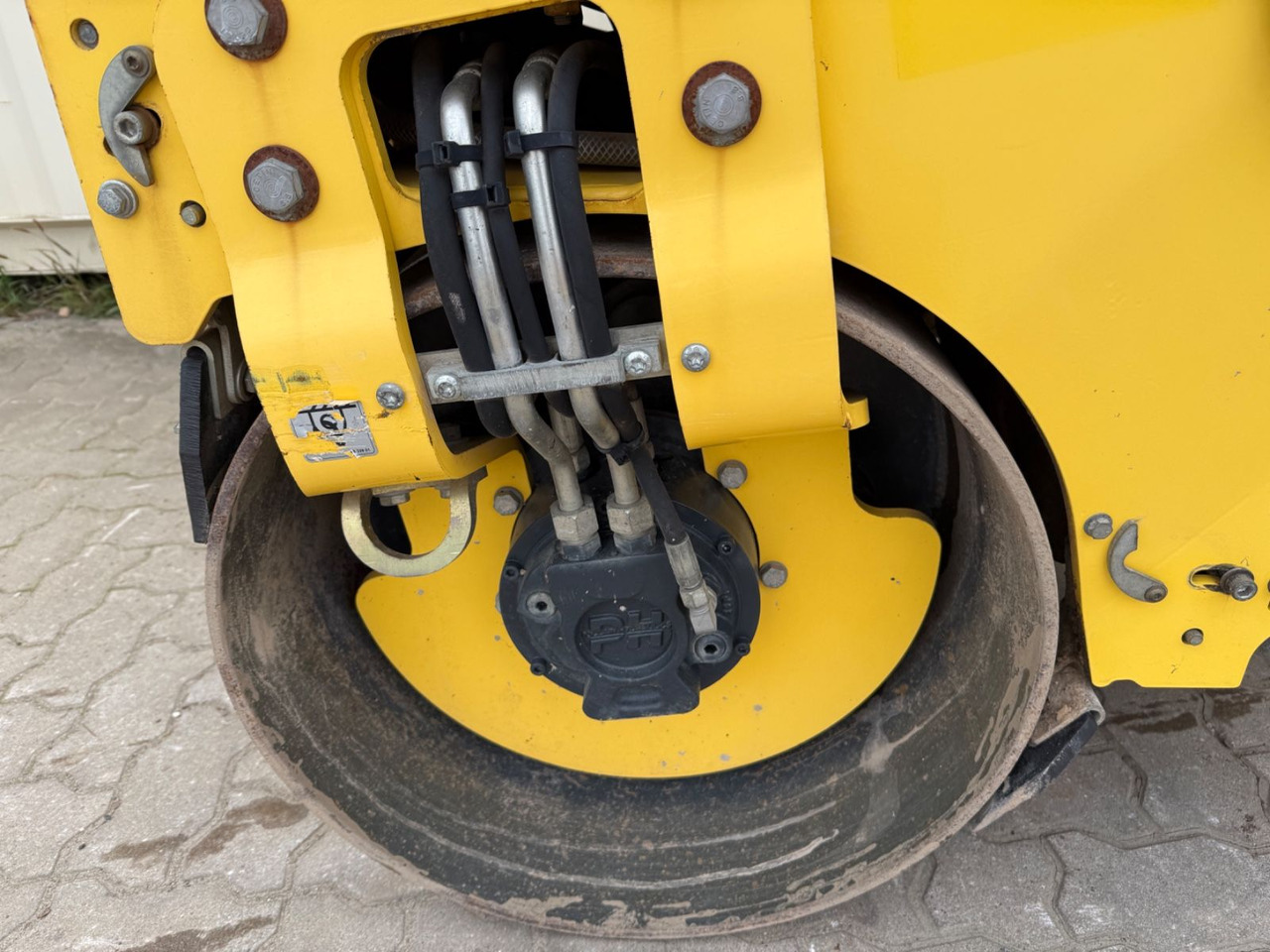 Compactador de asfalto BOMAG BW80AD-5 / 2018 BJ / 1.005 H / 1.550 KG: foto 9