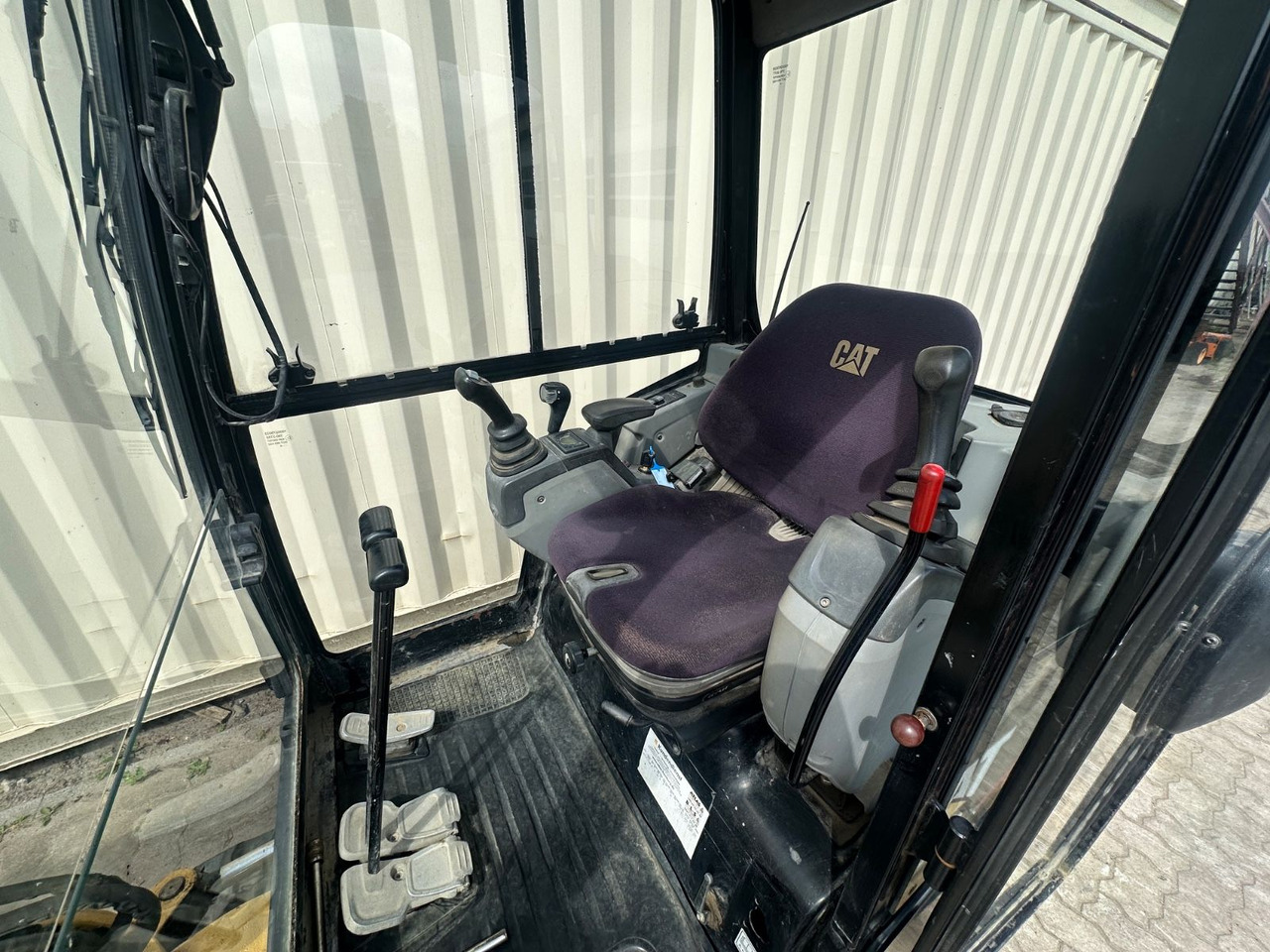 Leasing de  CAT 301.7D / 2014 Baujahr  / 2.796 H CAT 301.7D / 2014 Baujahr  / 2.796 H: foto 10