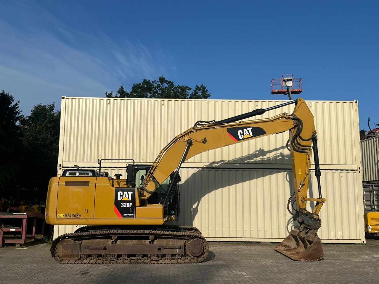 CAT 320FL / 2017 BJ / 9.933 H / Deutsche Maschine - Escavadora de rastos: foto 5 CAT 320FL / 2017 BJ / 9.933 H / Deutsche Maschine - Escavadora de rastos: foto 5