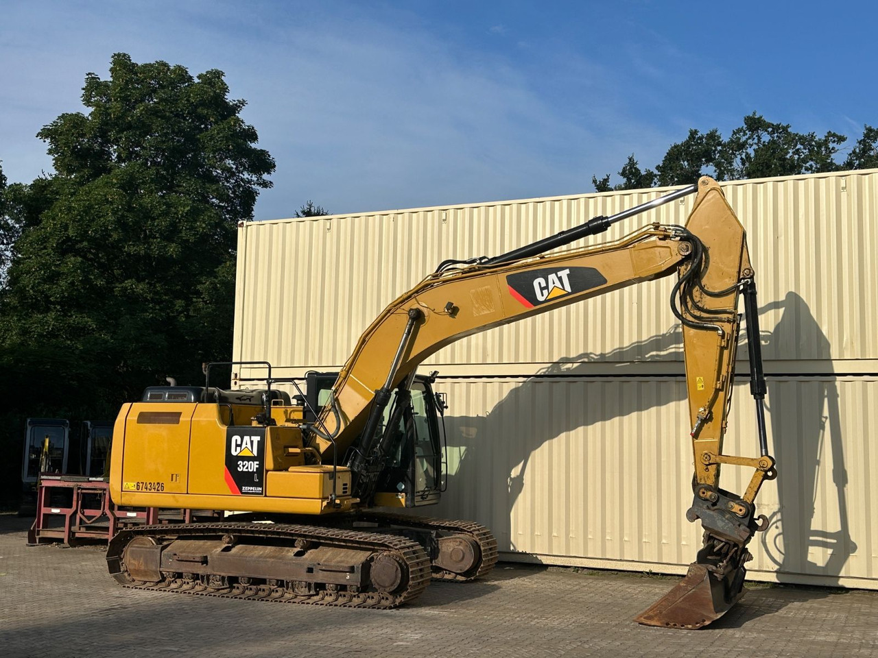 CAT 320FL / 2017 BJ / 9.933 H / Deutsche Maschine - Escavadora de rastos: foto 4 CAT 320FL / 2017 BJ / 9.933 H / Deutsche Maschine - Escavadora de rastos: foto 4
