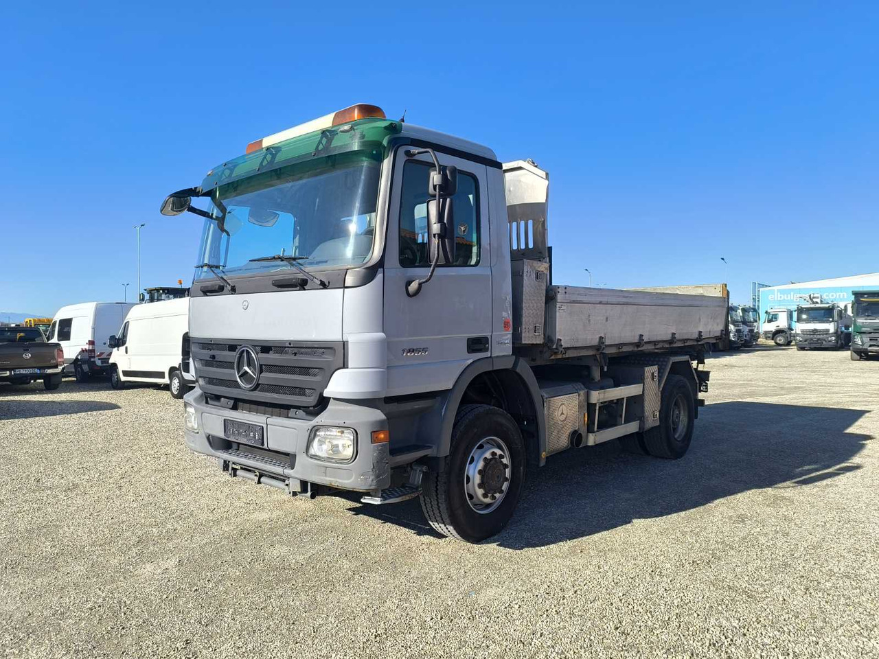 MERCEDES-BENZ Actros 1855 4X4 - Camião basculante: foto 3 MERCEDES-BENZ Actros 1855 4X4 - Camião basculante: foto 3