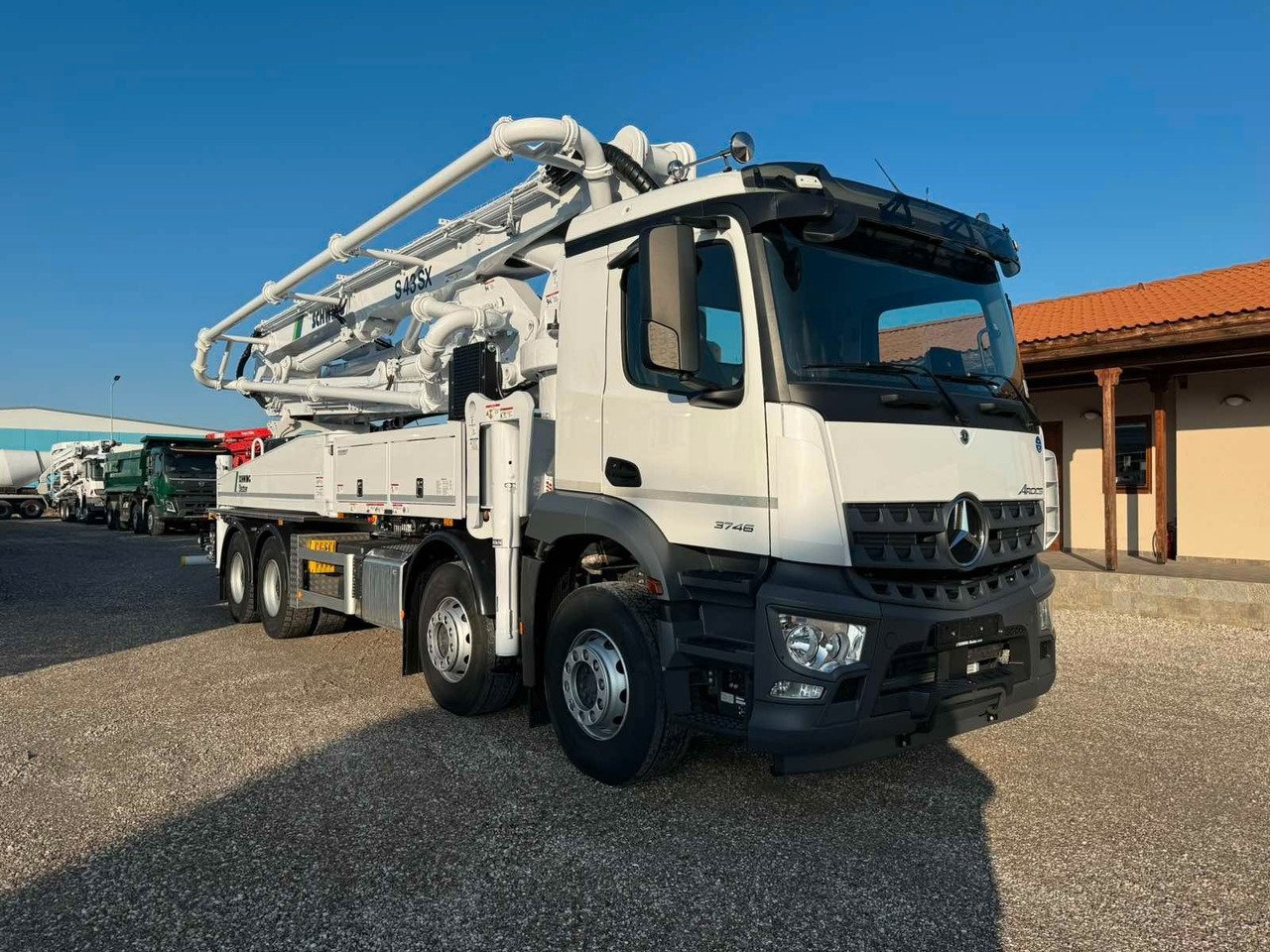 Mercedes-Benz AROCS 3746 SCHWING S43SX III - Autobomba de betão: foto 1 Mercedes-Benz AROCS 3746 SCHWING S43SX III - Autobomba de betão: foto 1