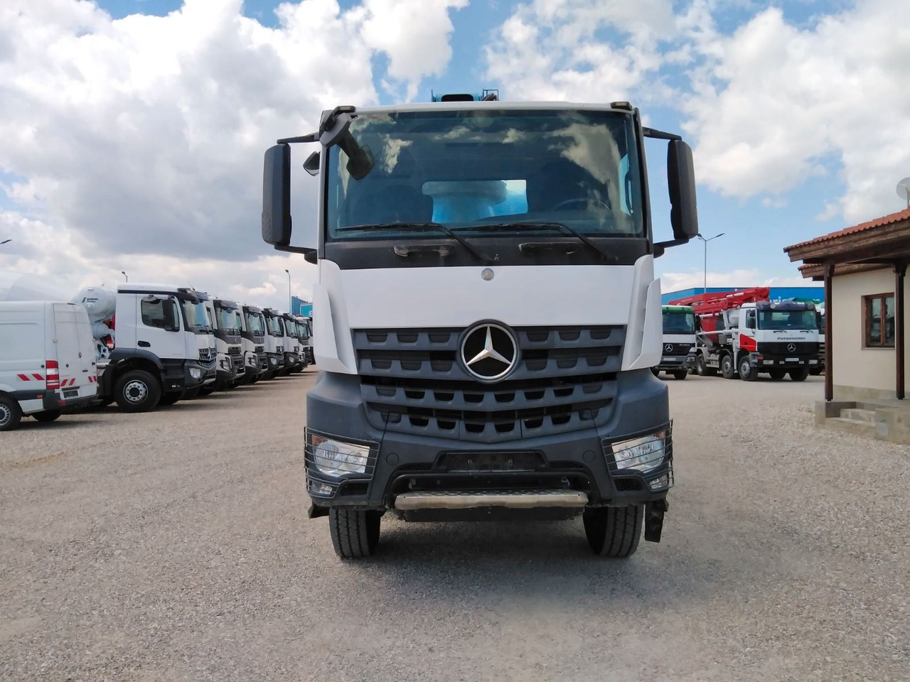 Mercedes-Benz AROCS 4140 CIFA MAGNUM MK28.4L 8X6 - Autobetoneira com bomba: foto 2 Mercedes-Benz AROCS 4140 CIFA MAGNUM MK28.4L 8X6 - Autobetoneira com bomba: foto 2