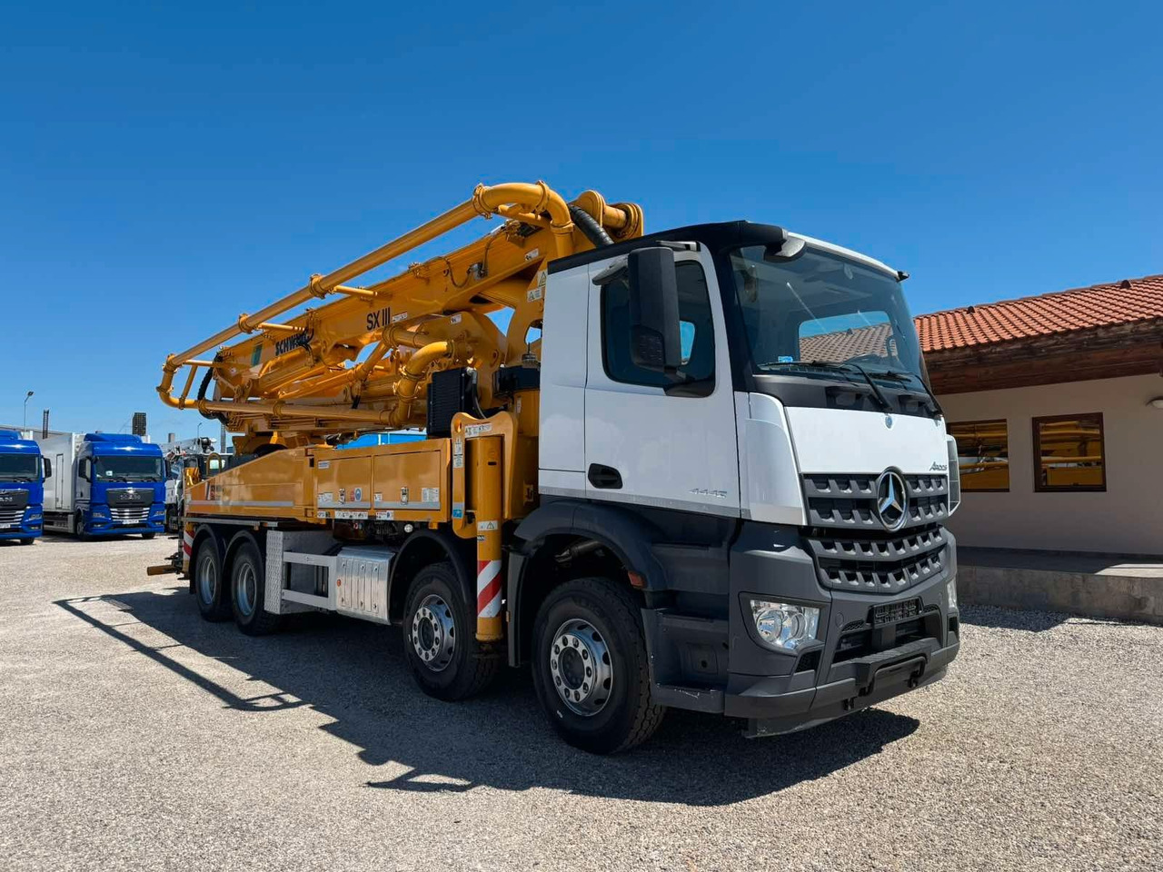 Mercedes-Benz AROCS 4442 SCHWING S43SX - Autobomba de betão: foto 1 Mercedes-Benz AROCS 4442 SCHWING S43SX - Autobomba de betão: foto 1