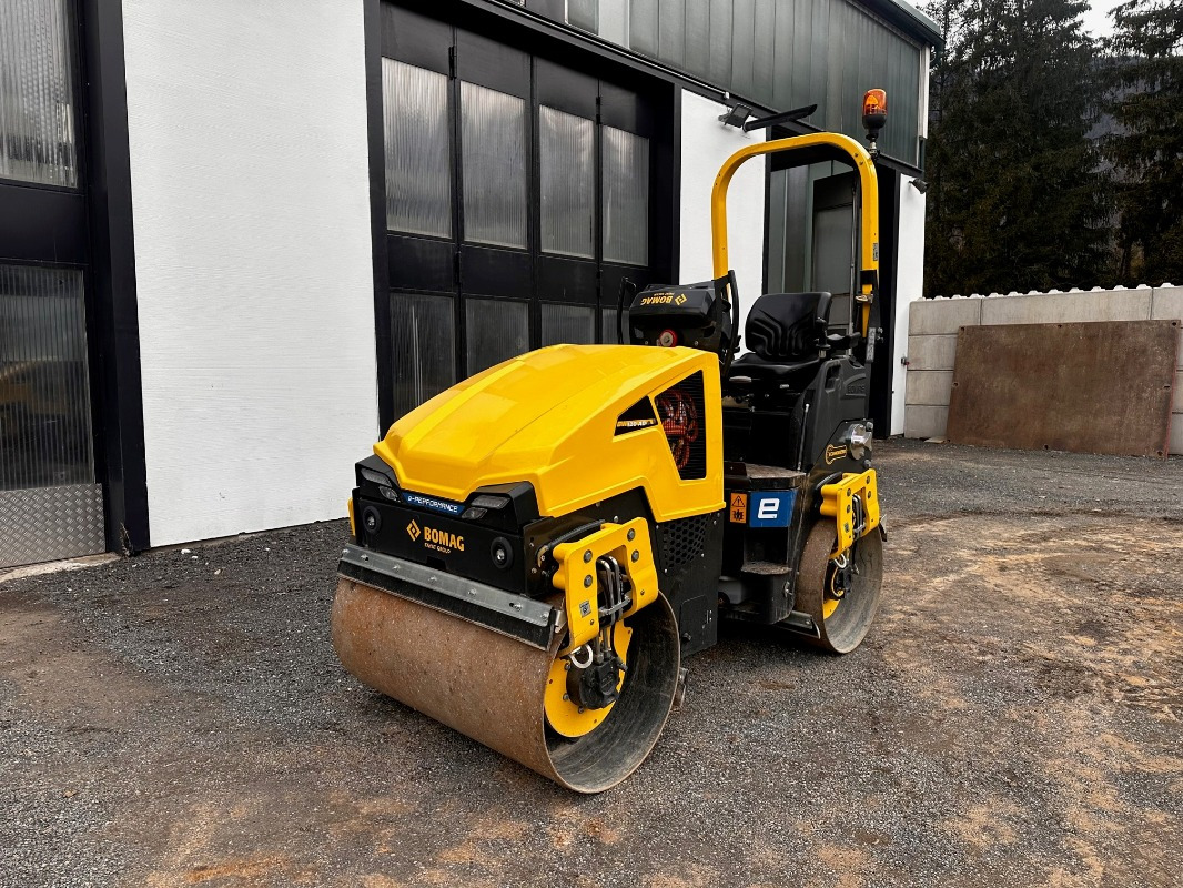 BOMAG DE BW 120 ADe-5 - Rolo: foto 1 BOMAG DE BW 120 ADe-5 - Rolo: foto 1