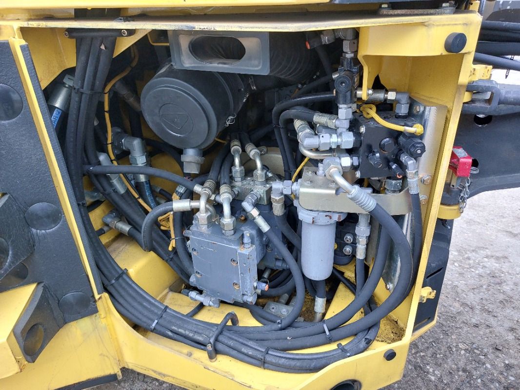 BOMAG DE BW 151 AD-4 AM Tier 3 - Rolo: foto 5 BOMAG DE BW 151 AD-4 AM Tier 3 - Rolo: foto 5