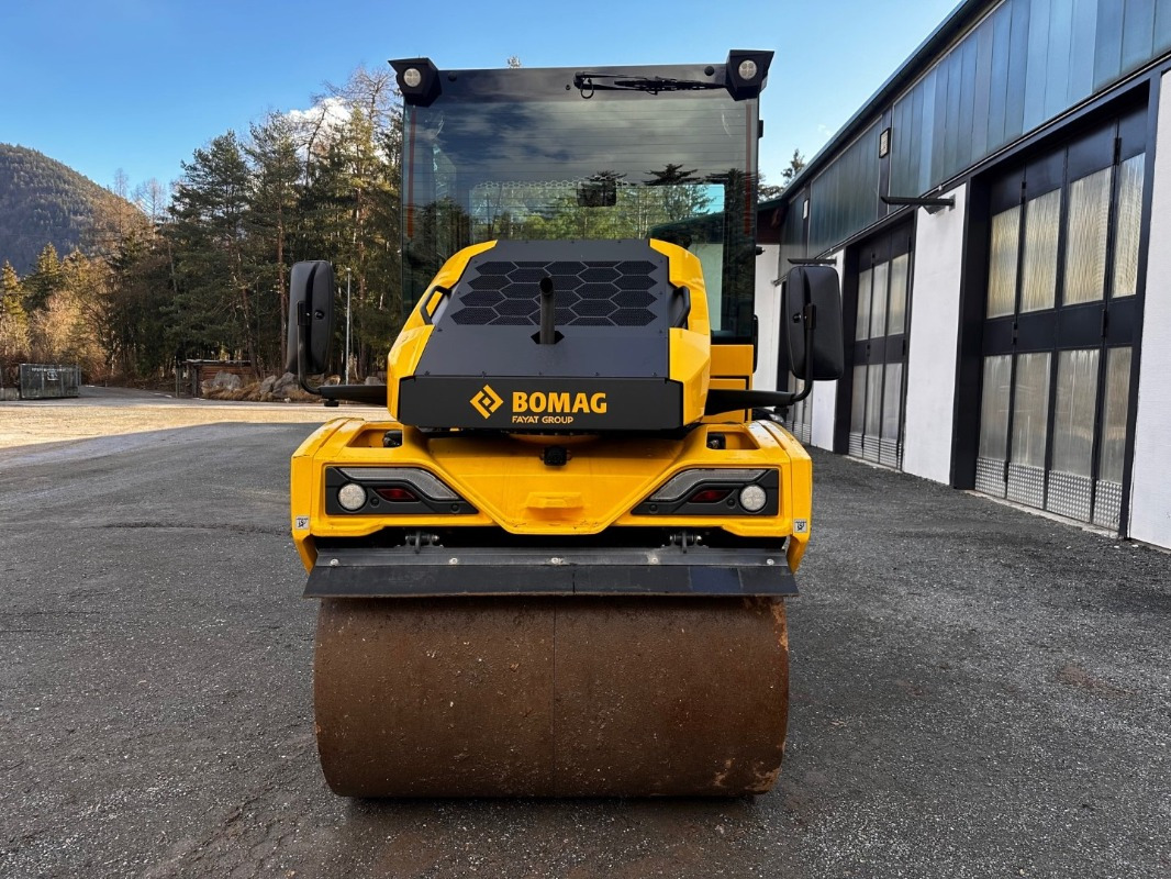 BOMAG DE BW 154 AP-5 AM - Compactador de asfalto: foto 5 BOMAG DE BW 154 AP-5 AM - Compactador de asfalto: foto 5
