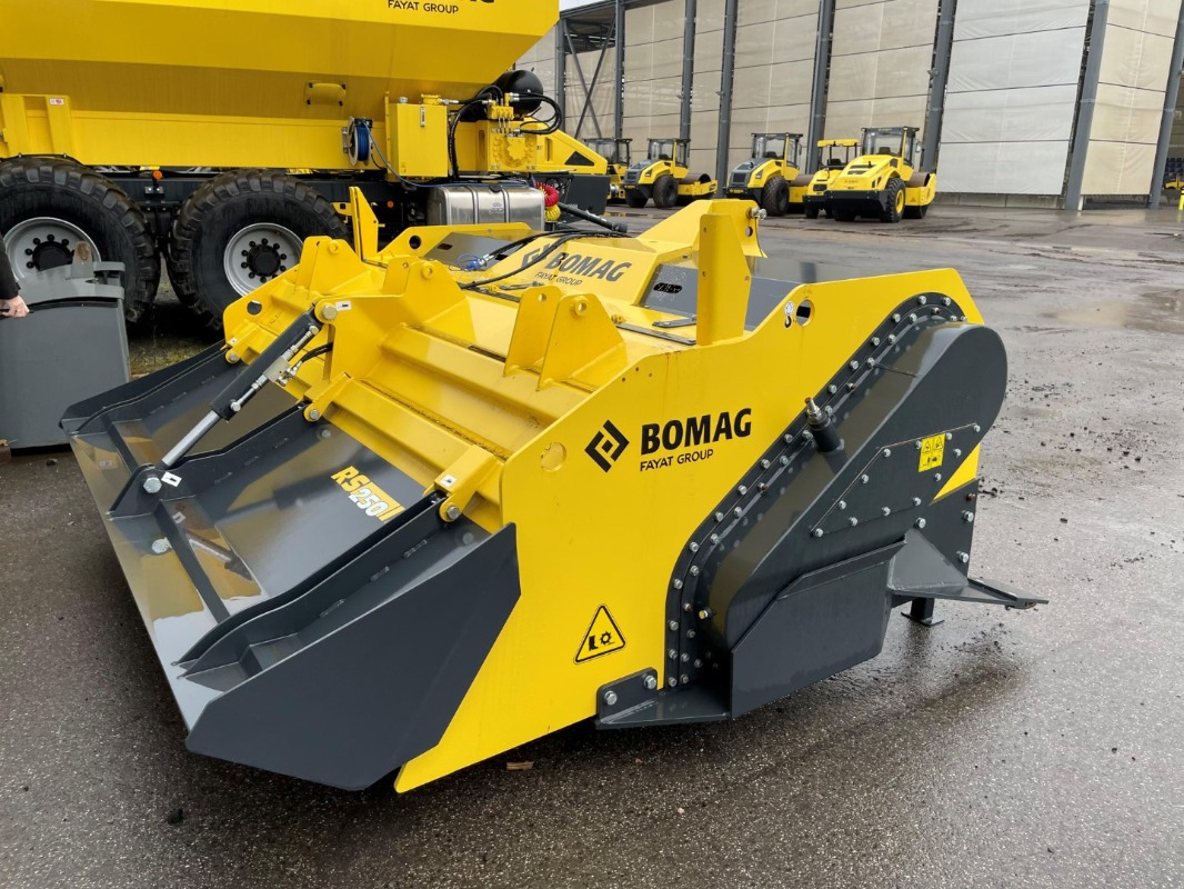 BOMAG DE RS 250 - Estabilizador de solos: foto 1 BOMAG DE RS 250 - Estabilizador de solos: foto 1