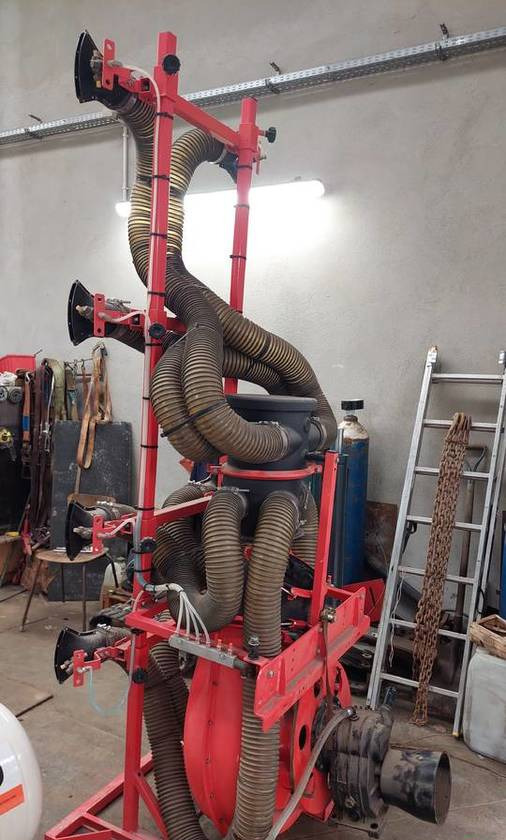 Maszt Octopus wraz z wentylatorem i przekładnią - Pulverizador agricola: foto 4 Maszt Octopus wraz z wentylatorem i przekładnią - Pulverizador agricola: foto 4