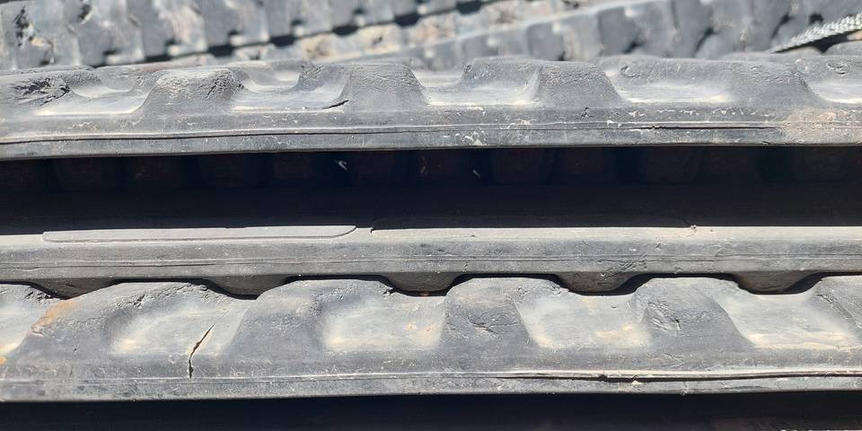 Używane gąsienice gumowe 180x60x50 do minikoparki - Rasto por Máquina de construção: foto 5 Używane gąsienice gumowe 180x60x50 do minikoparki - Rasto por Máquina de construção: foto 5