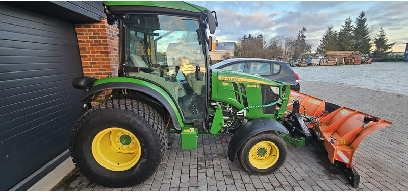 John Deere 4052R - Trator: foto 1 John Deere 4052R - Trator: foto 1
