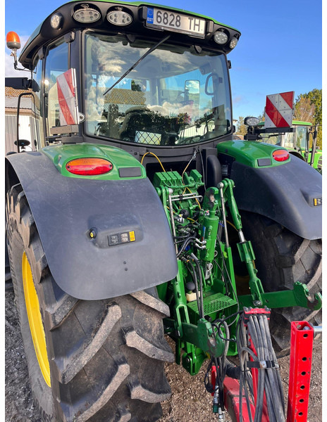 John Deere 6215R Autopowr - Trator: foto 4 John Deere 6215R Autopowr - Trator: foto 4