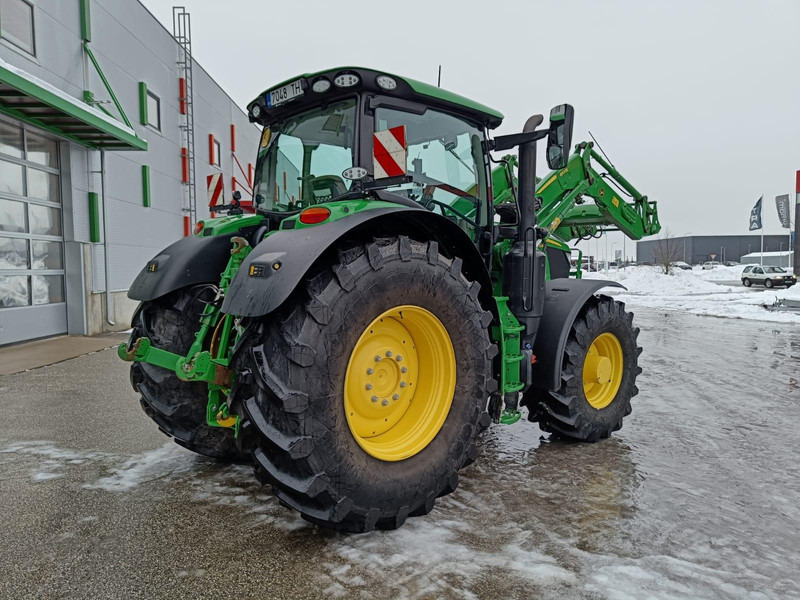Trator John Deere 6215R: foto 7