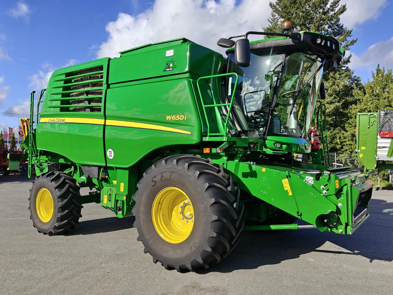 John Deere W650 i 722X - Ceifeira debulhadora: foto 1 John Deere W650 i 722X - Ceifeira debulhadora: foto 1