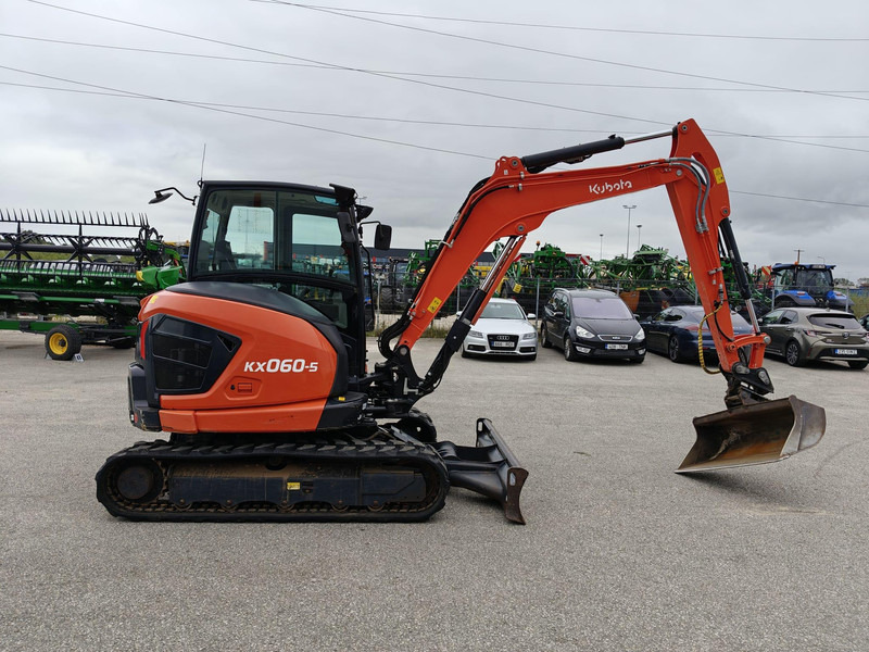 Kubota KX060-5 - Mini escavadeira: foto 2 Kubota KX060-5 - Mini escavadeira: foto 2