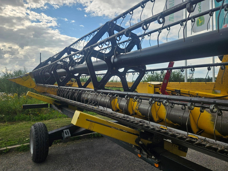 Ceifeira debulhadora New Holland CX 8.80: foto 12