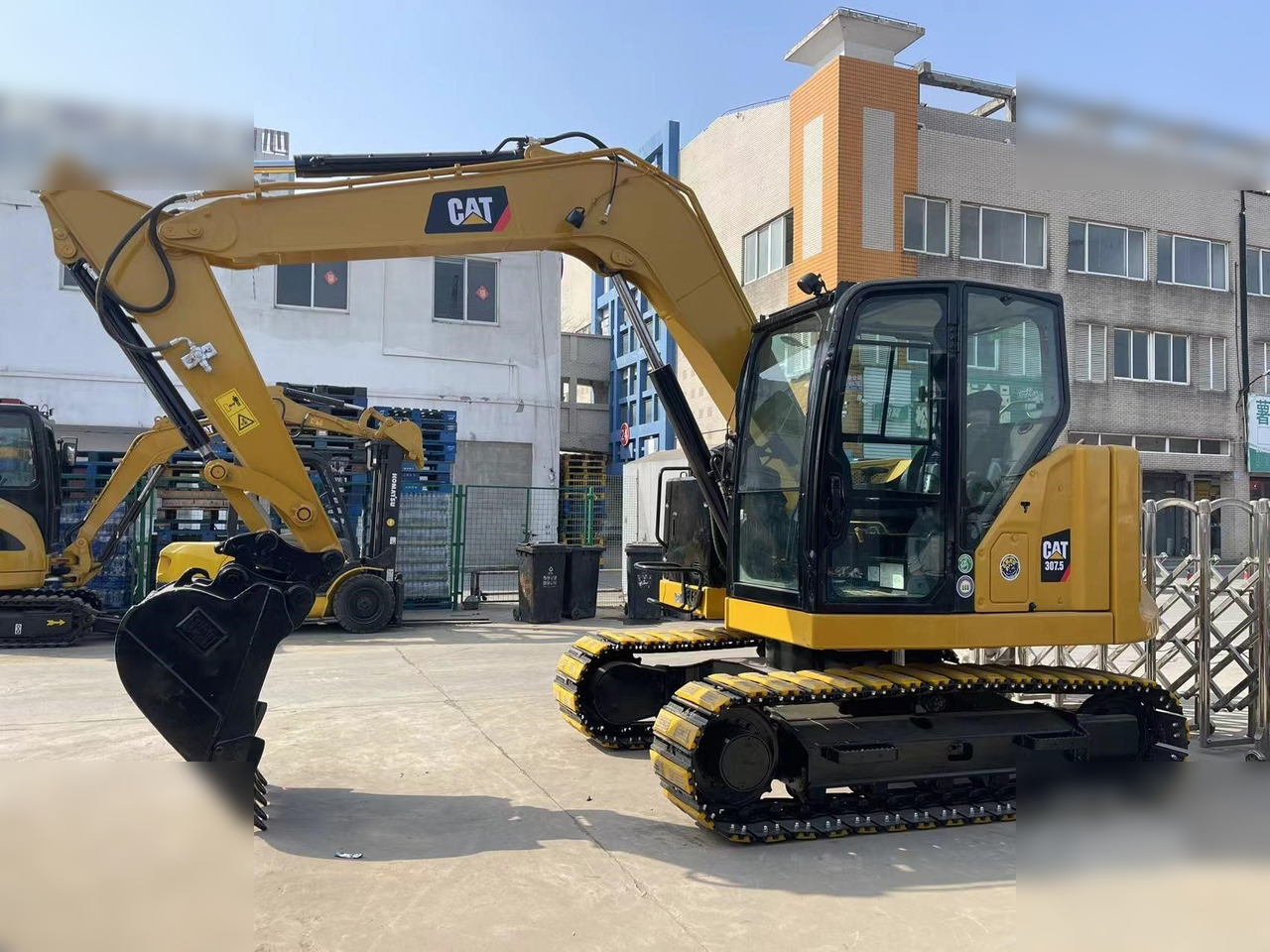 CATERPILLAR 307.5 - Escavadora de rastos: foto 1 CATERPILLAR 307.5 - Escavadora de rastos: foto 1