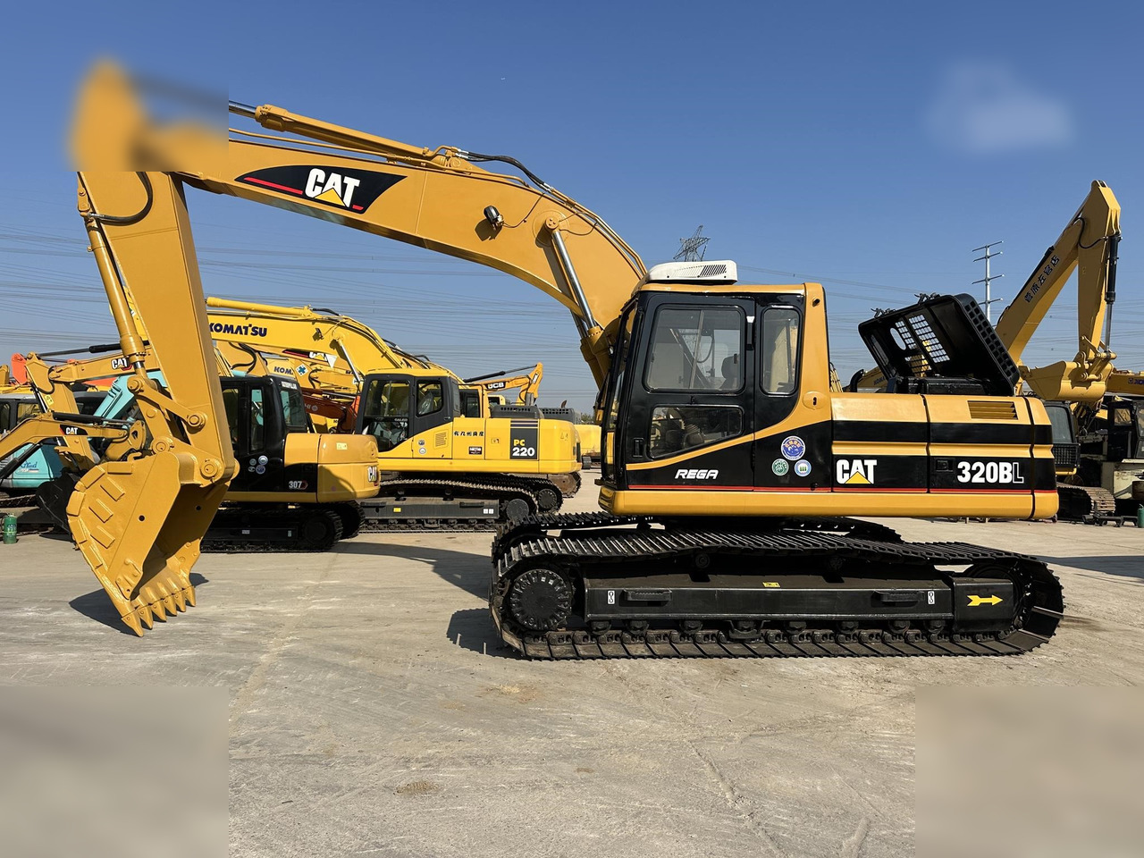 CATERPILLAR 320BL - Escavadora de rastos: foto 4 CATERPILLAR 320BL - Escavadora de rastos: foto 4