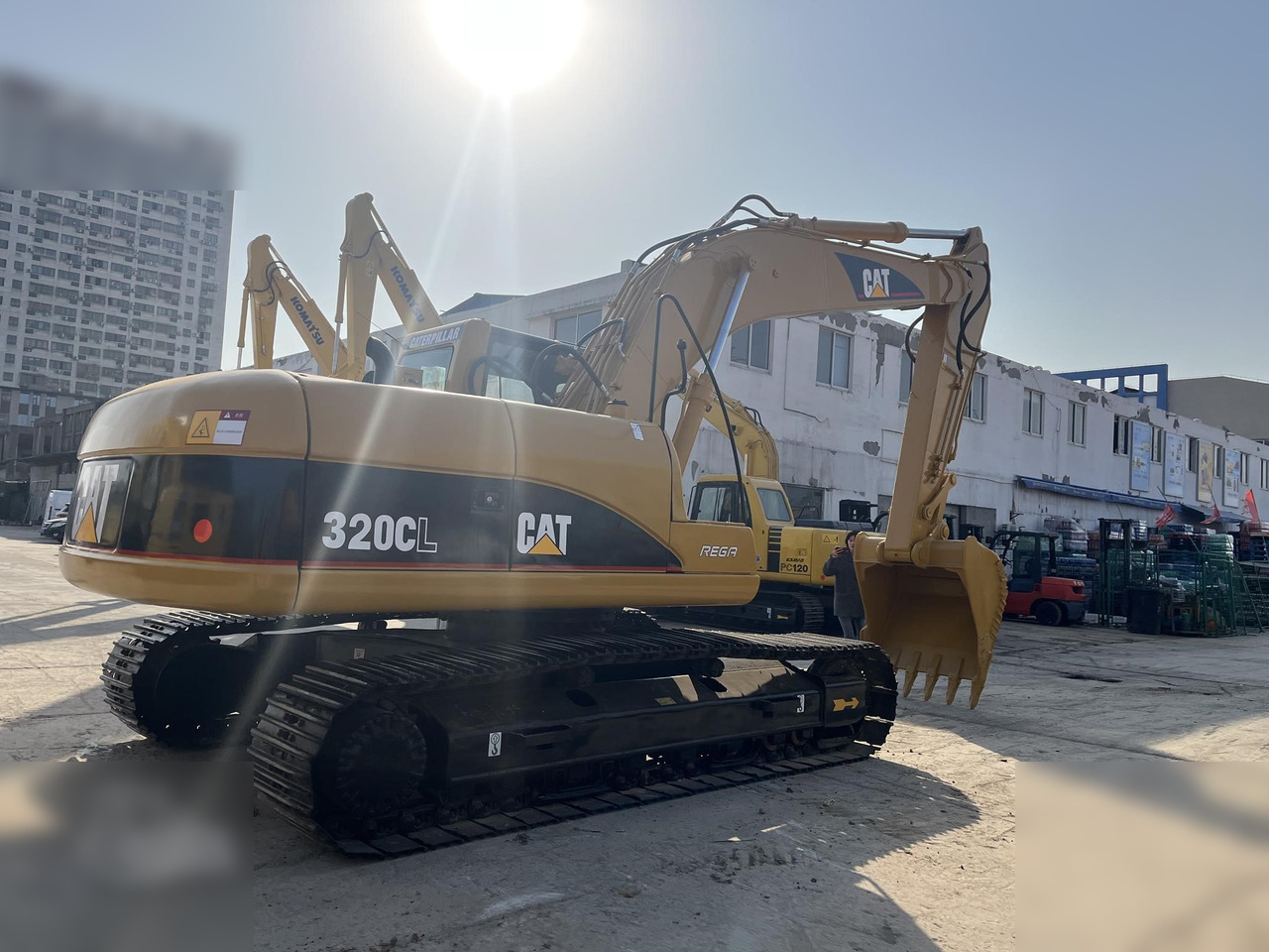 CATERPILLAR 320CL - Escavadora de rastos: foto 3 CATERPILLAR 320CL - Escavadora de rastos: foto 3