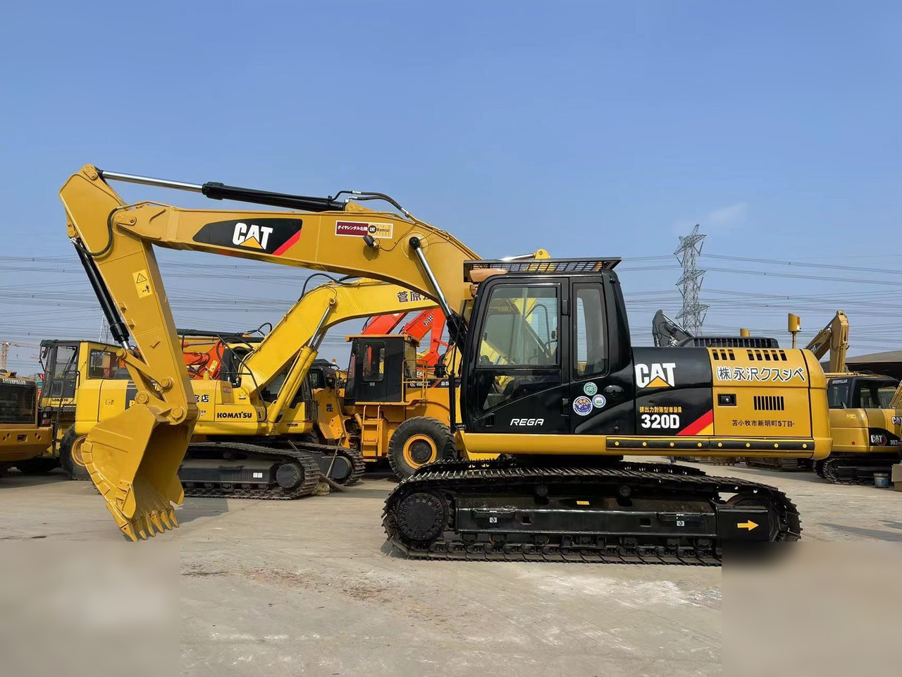 CATERPILLAR 320D - Escavadora de rastos: foto 1 CATERPILLAR 320D - Escavadora de rastos: foto 1