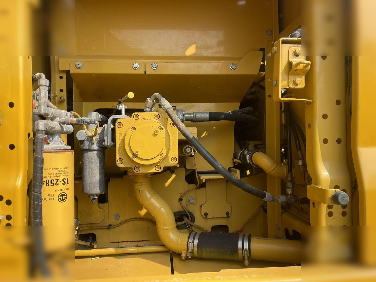 CATERPILLAR 320GC - Escavadora de rastos: foto 5 CATERPILLAR 320GC - Escavadora de rastos: foto 5