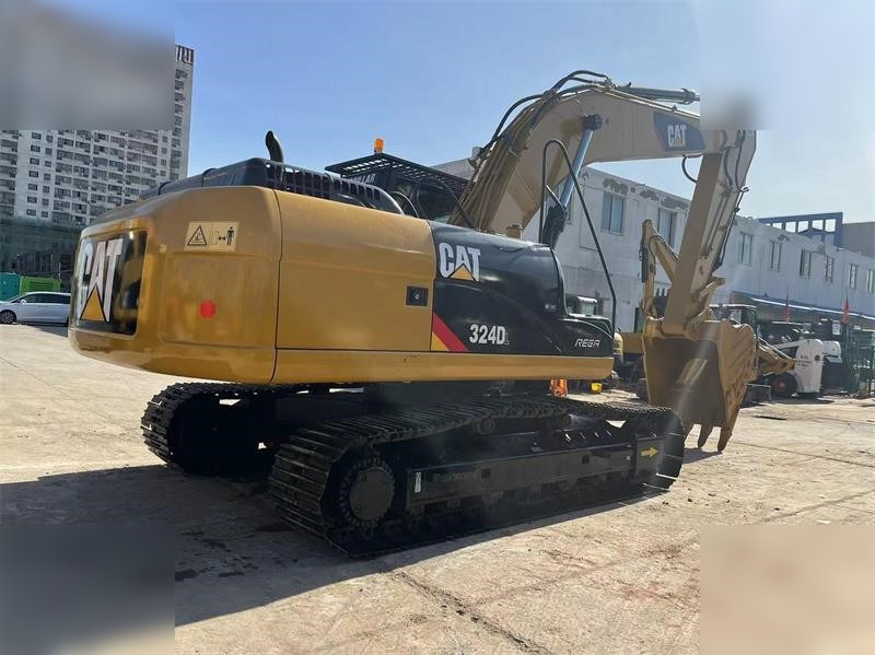 CATERPILLAR 324DL - Escavadora de rastos: foto 2 CATERPILLAR 324DL - Escavadora de rastos: foto 2
