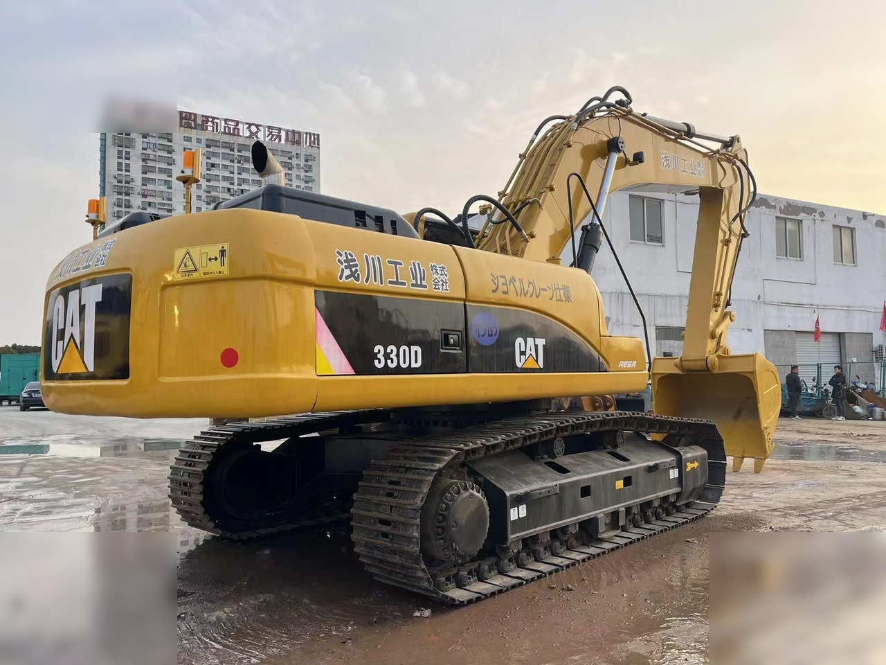 CATERPILLAR 330D - Escavadora de rastos: foto 1 CATERPILLAR 330D - Escavadora de rastos: foto 1