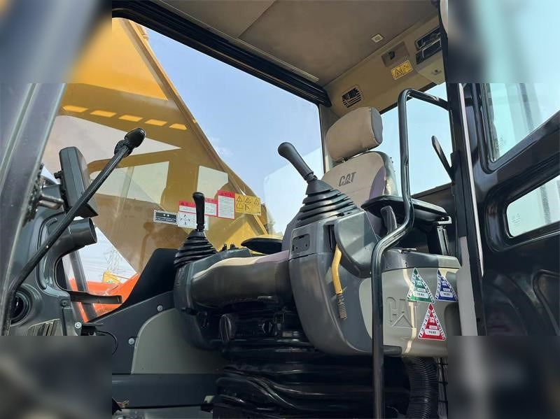 CATERPILLAR 330D - Escavadora de rastos: foto 3 CATERPILLAR 330D - Escavadora de rastos: foto 3